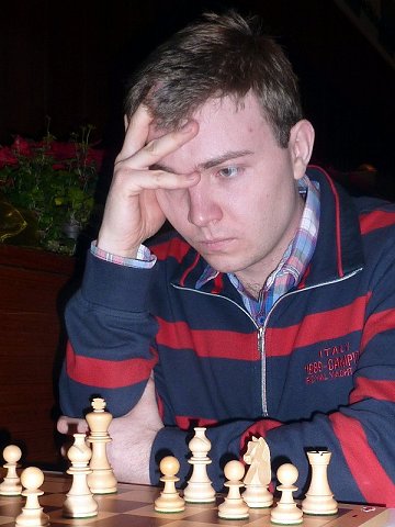 ... er gegen <b>Alexander Zubarev</b> gewonnen hatte und hatte mit dieser Strategie ... - Krivoborodov