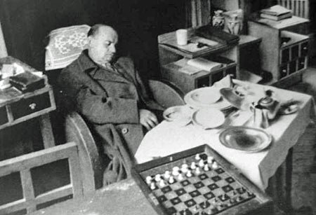 Alexander Alekhine Biography - Facts, Childhood, Family Life