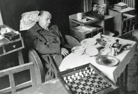 Alekhine's Death by Edward Winter