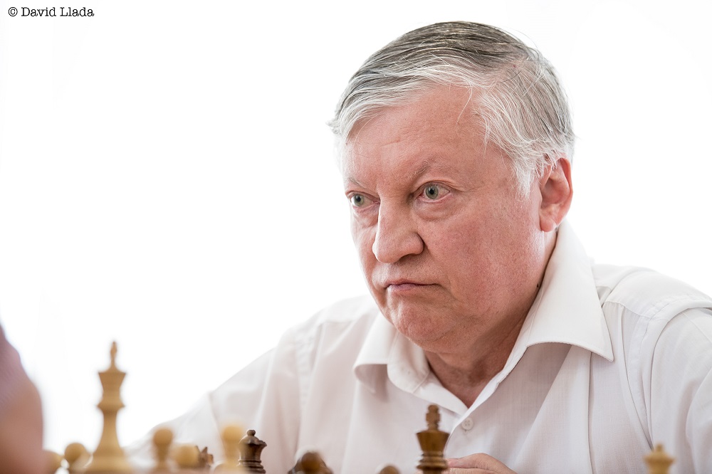 Anatoly Karpov gewinnt