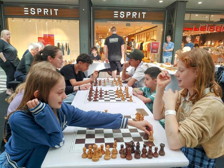 FASZINATION SCHACH MIT GM SEBASTIAN SIEBRECHT – Uedemer Schachklub 1948 e.V.