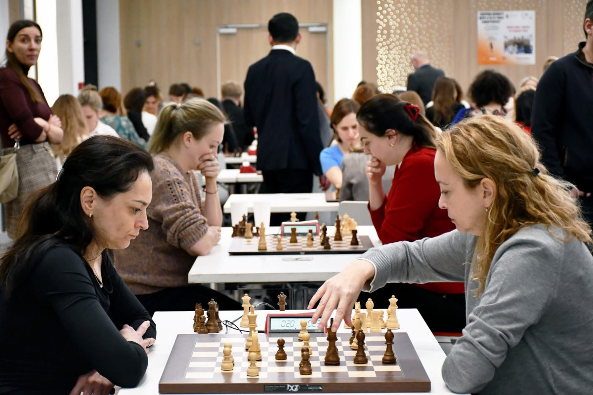 Alexandra Kosteniuk, Antoaneta Stefanova