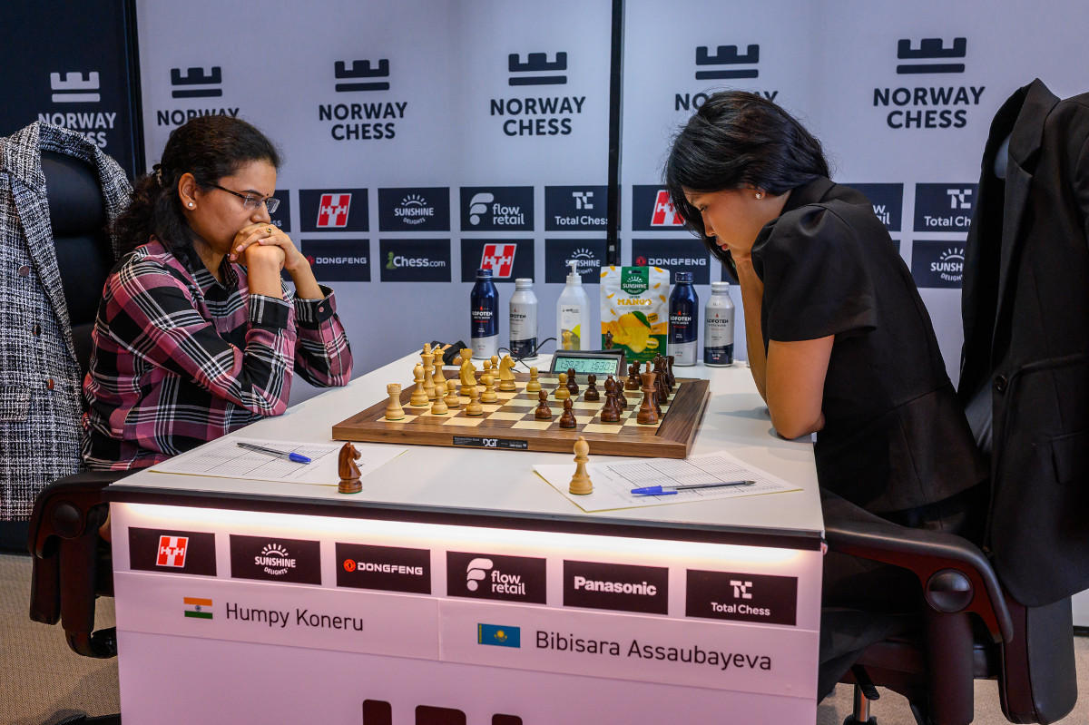 Humpy Koneru, Bibisara Assaubayeva
