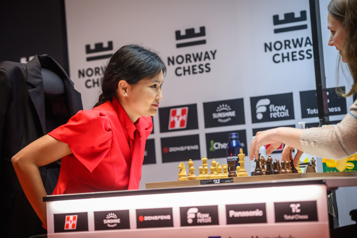 Bibisara Assaubayeva, Anna Muzychuk