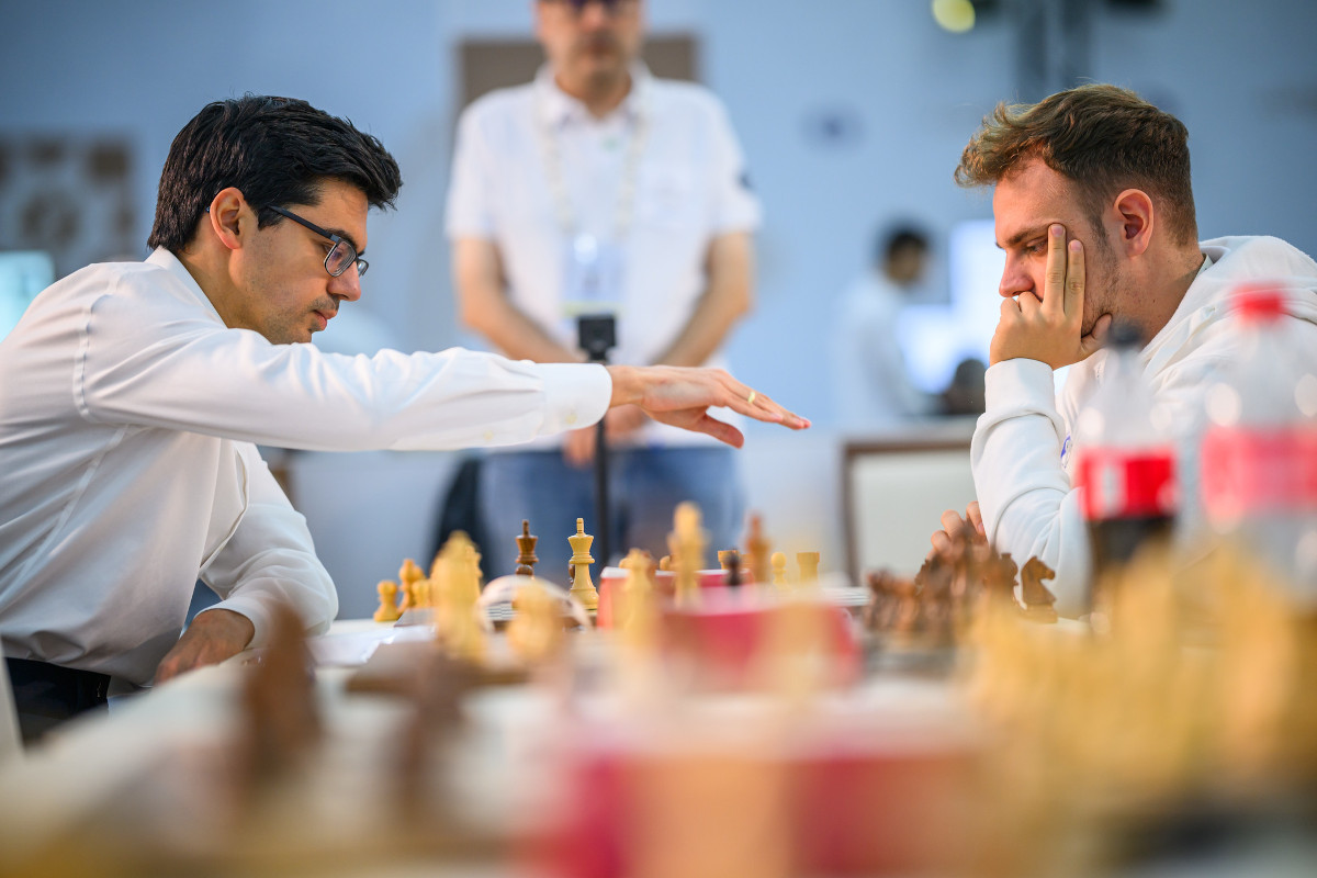 Anish Giri, Emil Risteski