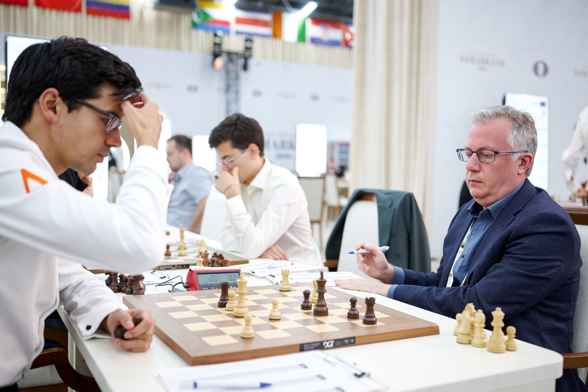 Anish Giri, Arakdij Naiditsch