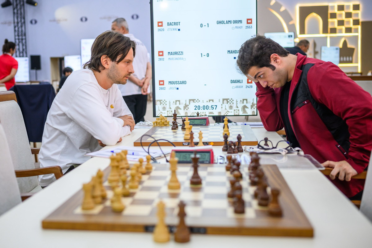 Jules Moussard, Arash Daghli