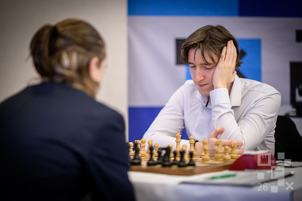 Prag Challengers: Gledura punktet, Finek bleibt vorne | ChessBase