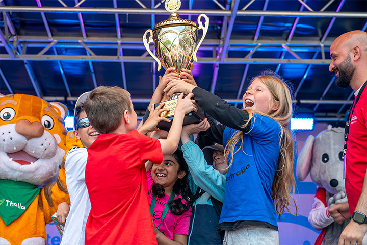 Chess news — Linkes Alsterufer gegen Rechtes Alsterufer 951,5 : 920,5 !