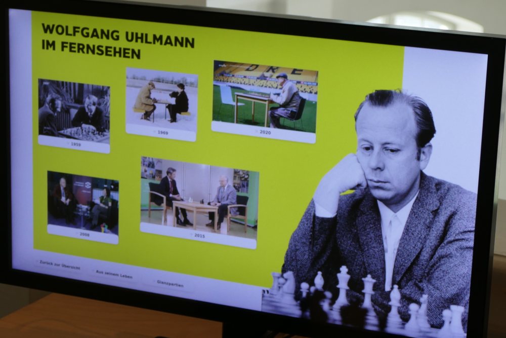 Chess news — Dresden 2026: Uhlmann-Ausstellung mit K.I.-Simulation