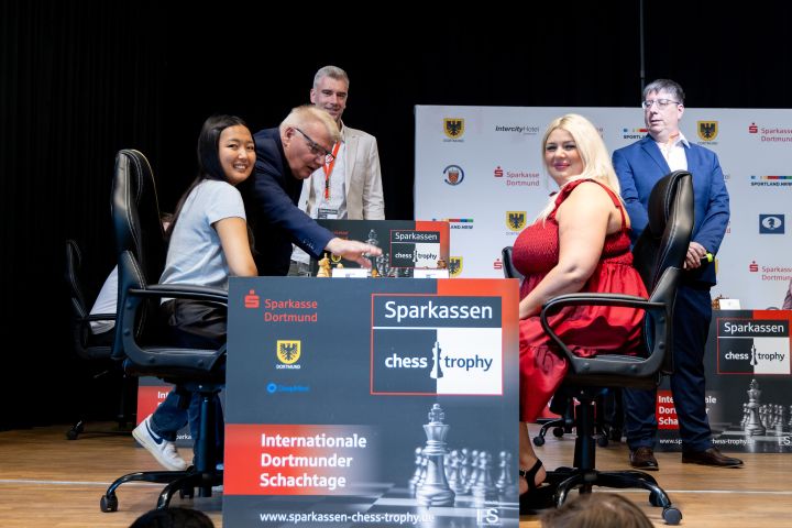 Chess news — Dortmund: Wagner startet mit Remis ins Frauenturnier, wenig Überraschungen im A-Open