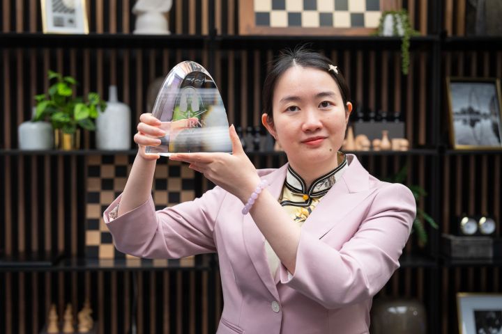 Tan Zhongyi gewinnt den Cairns Cup, Alice Lee mit GM-Norm