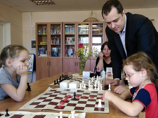 Konstantin Kostin So Trainiert Man Kinder Richtig Chessbase